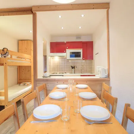 Apartment Apartment Le Curling A - Val Claret-2 By Interhome