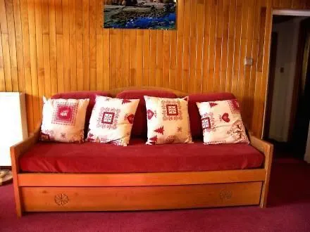 Apartment Apartment Le Curling A - Val Claret-2 By Interhome